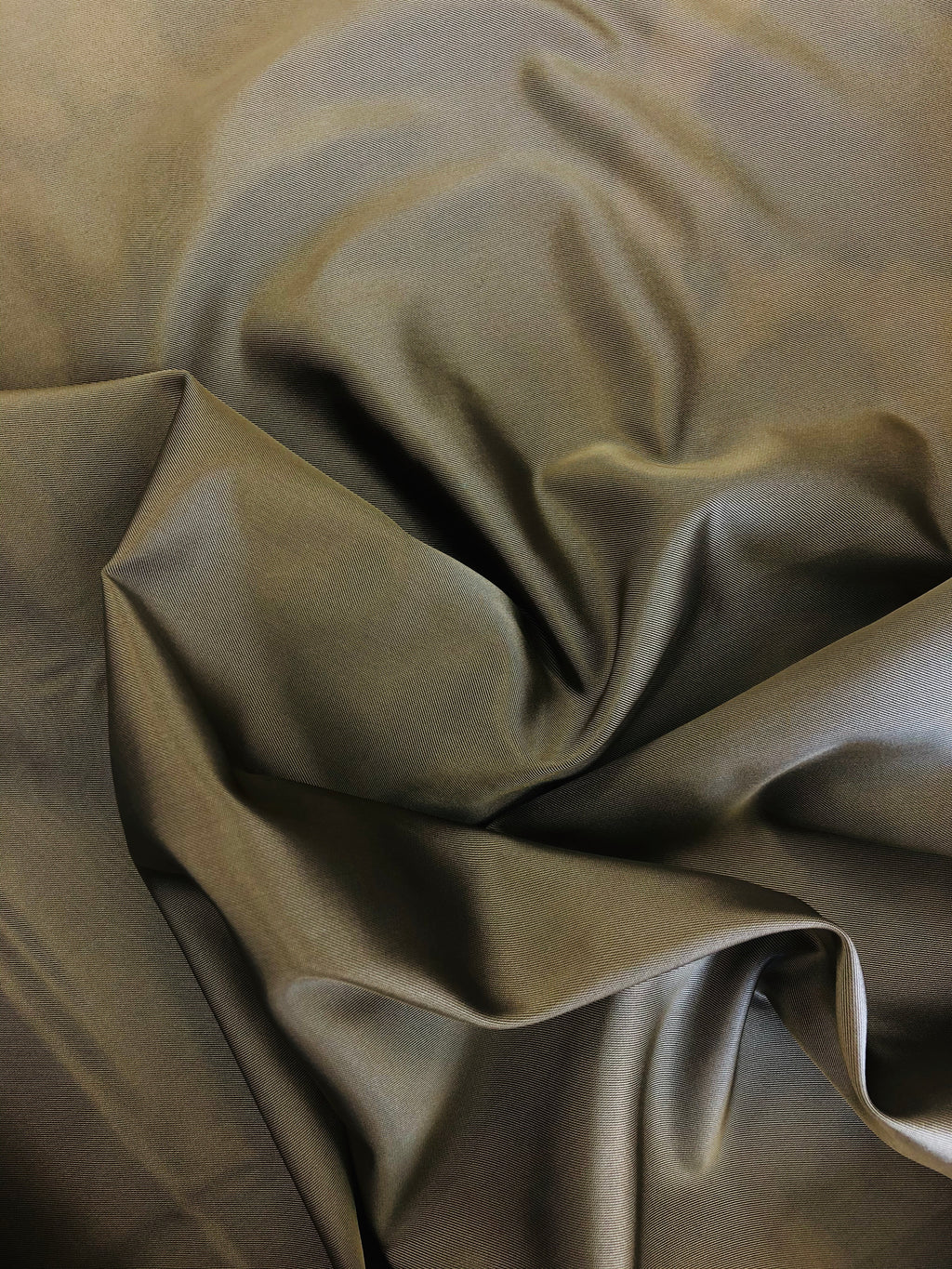 Cupro taft foer “gylden grøn”